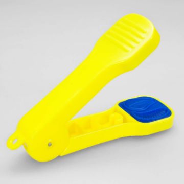 Immagine di Pinza Troutlook per Formare la Pasta da Trota